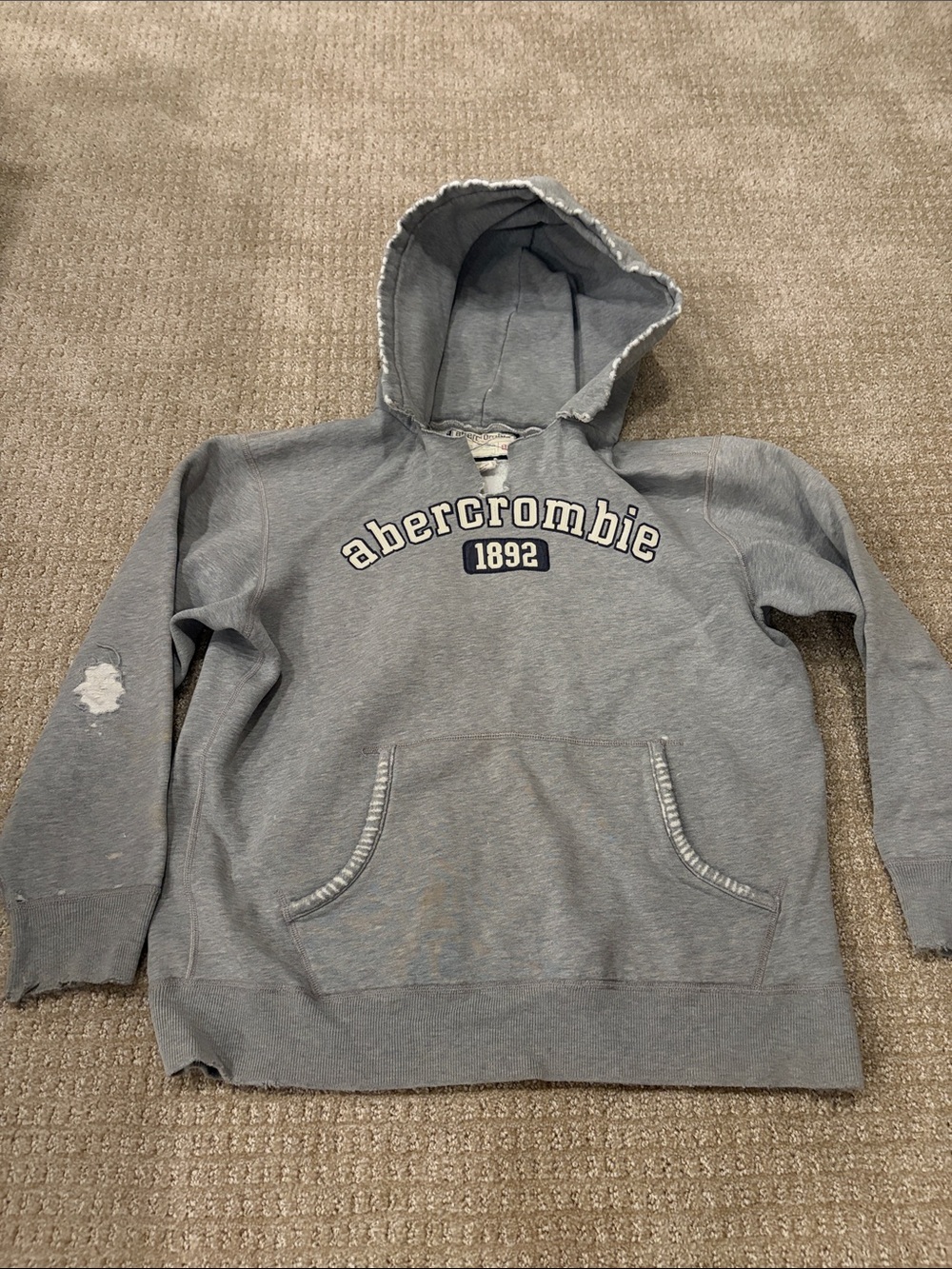 Vintage distressed Abercrombie hoody (FITS LIKE A SMALL)